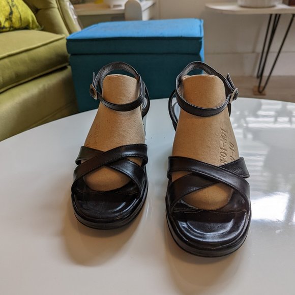 Dansko! Comfort Sandals Size 39 - Picture 4 of 7